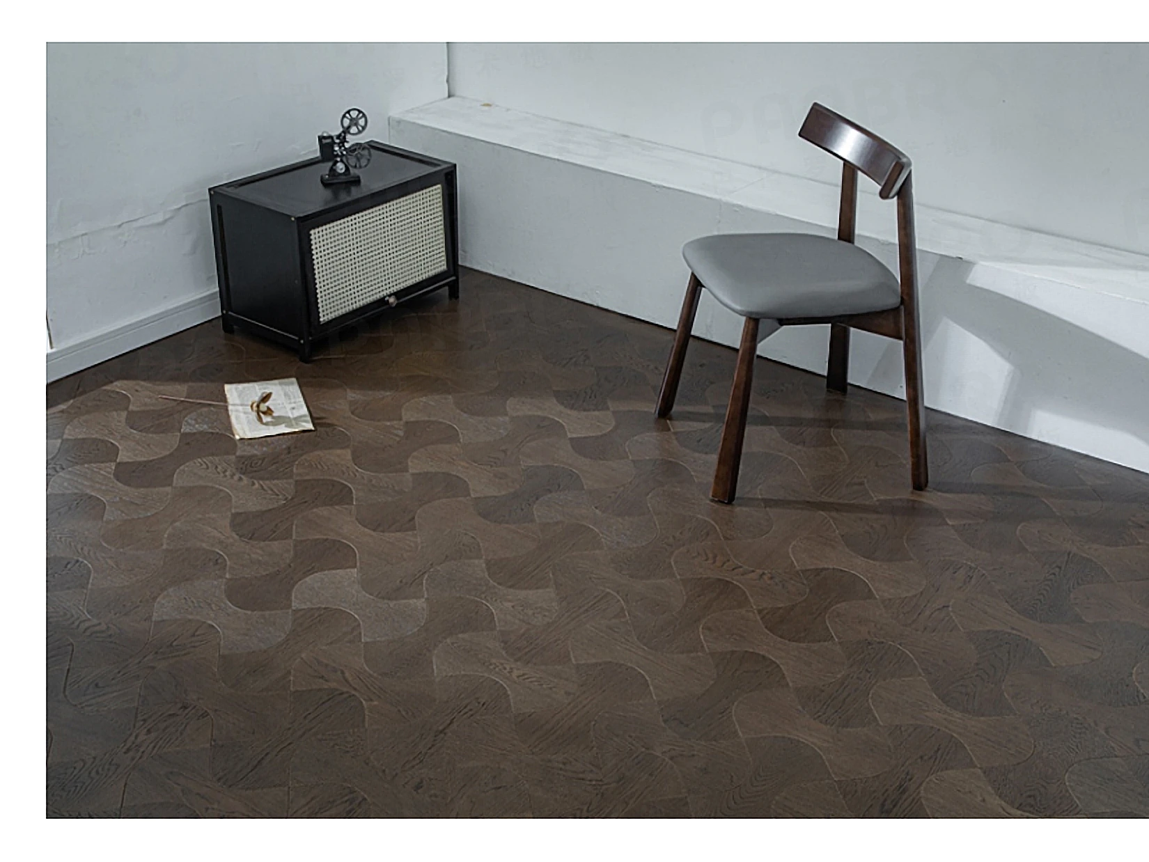PARBRO MY013-4 — Oak floor in a room setting. Art wood flooring from China, sourced through Tarmeer's Dubai material selection center.